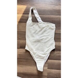 $193 NWT Rumer Cassidy Maillot Swimsuit Womens Large White One Shoulder Textured